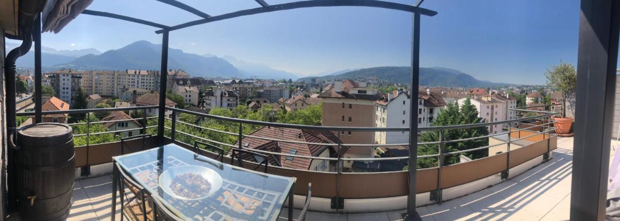 アヌシーPenthouse Flat South-Facing Terrace - Welkeysアパートメント エクステリア 写真