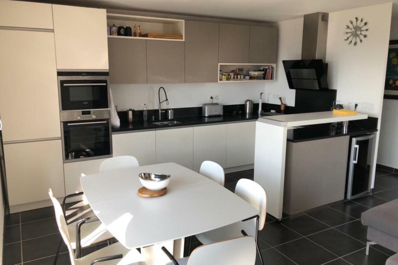 アヌシーPenthouse Flat South-Facing Terrace - Welkeysアパートメント エクステリア 写真